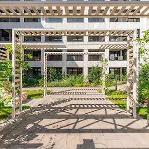 Doki Living By Blue Mandarin Parking & Foodhall Apartmán