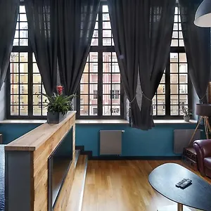 Black Swan House Aparthotel